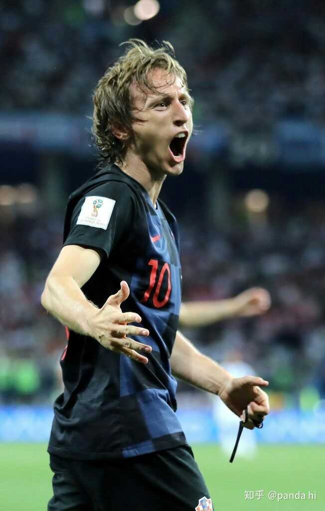 荷兰大名单：范戴克领衔；费耶诺德球员瓦伦特首次入选