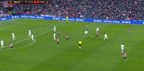 13岁零343天，阿森纳小将成为青年欧冠历史上最年轻出场球员