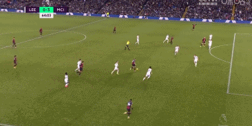 马卡：因负面争议，博阿滕在巴萨进行教练课程时遭球迷批评