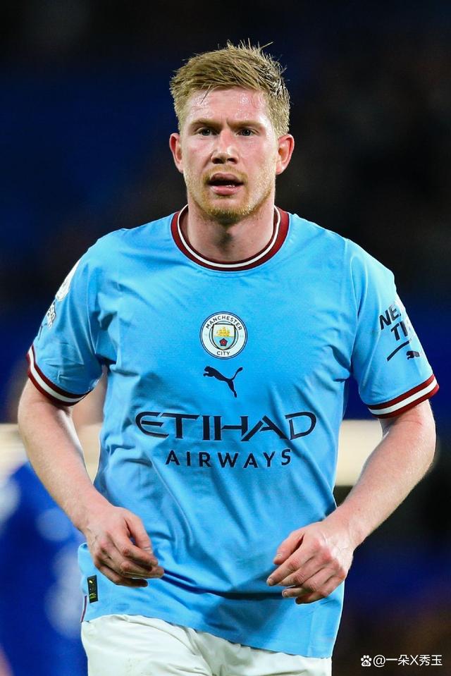 荷兰队官方：韦格霍斯特身体状态不佳退出集训，不会出战波兰